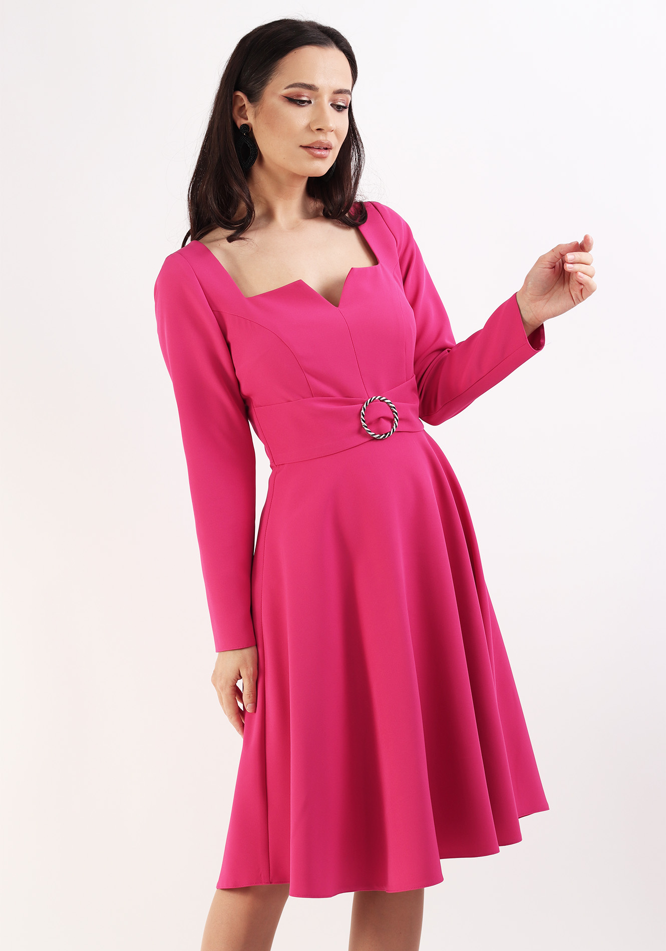Rochie-clos-cu-catarama-in-talie-3 Rochie clos - imagine 1