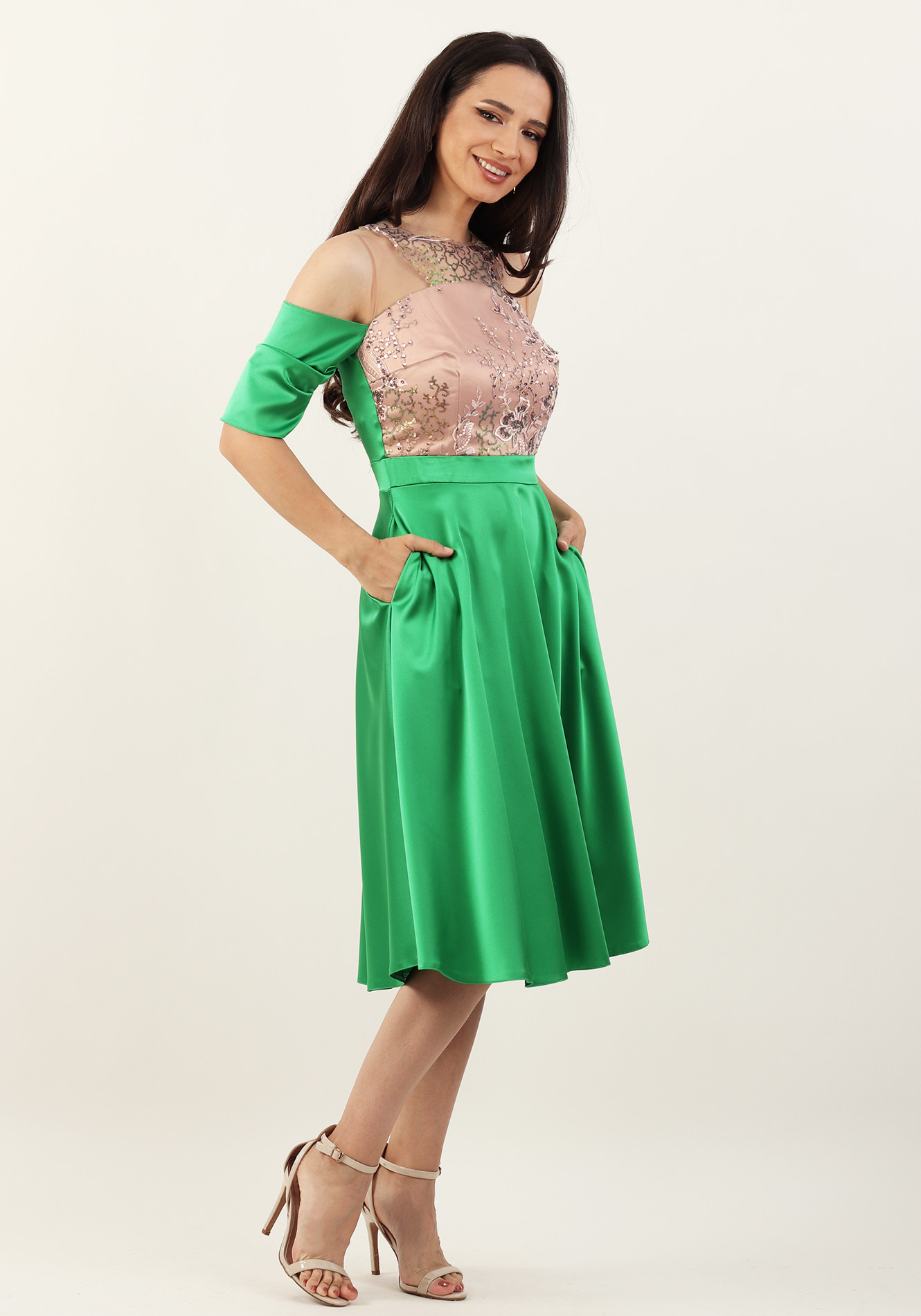 Rochie-clos-cu-paiete-2 Rochie clos - imagine 1