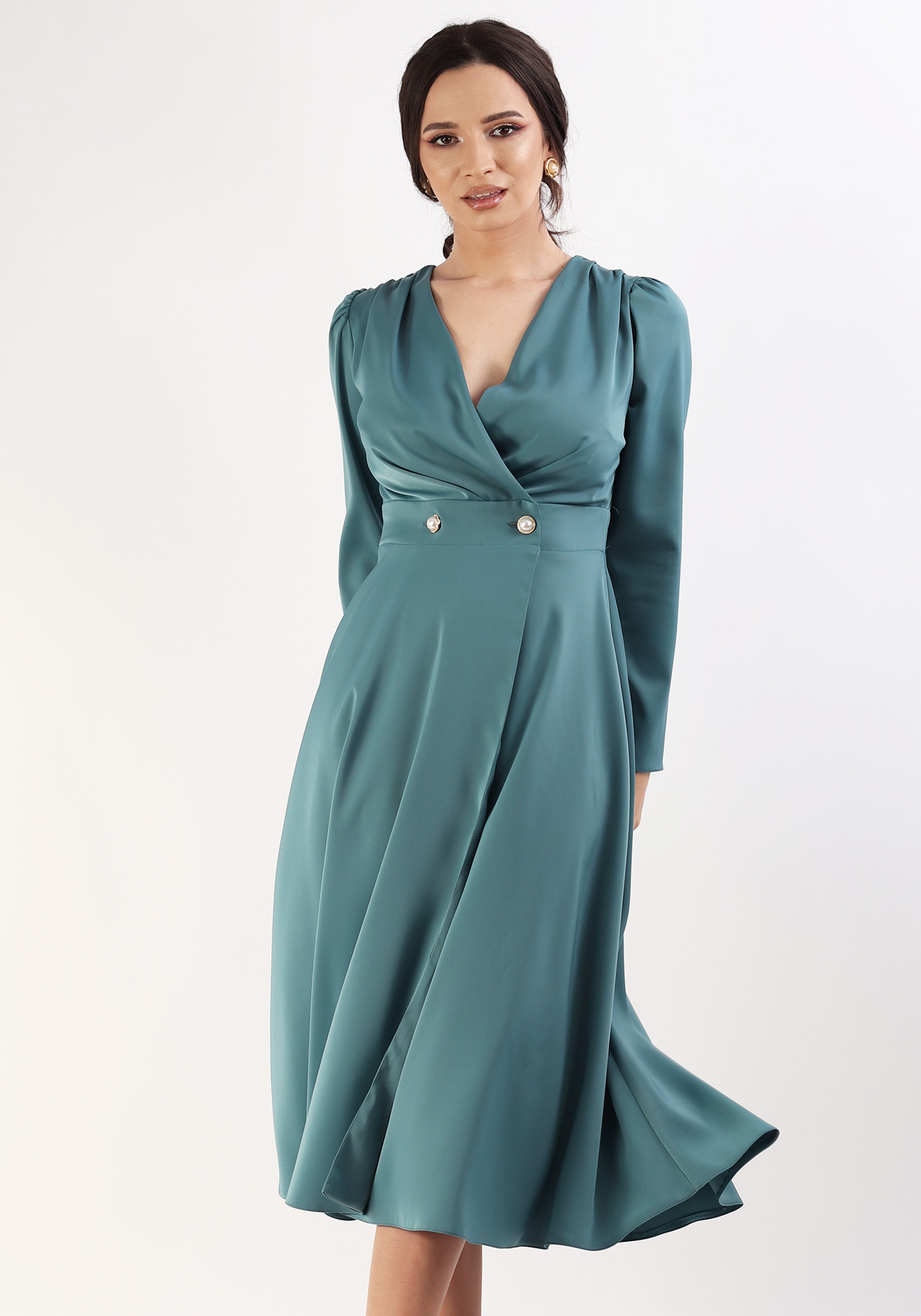 Rochie-clos-din-satin-6 Rochie clos din satin - imagine 1