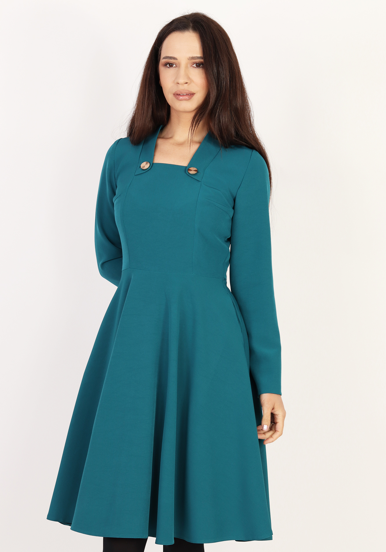 Rochie-clos-cu-decolteu-patrat-1 Rochie clos cu decolteu patrat - imagine 1